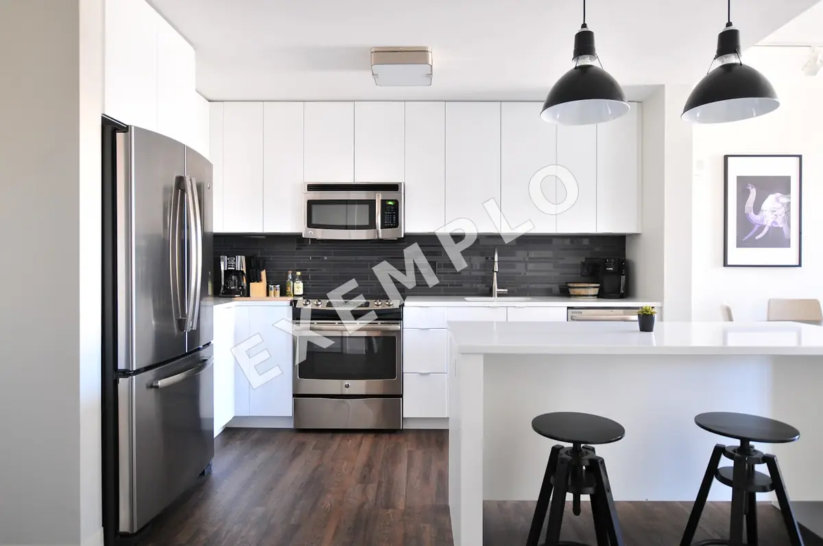 Studio mobiliado e decorado no Centro, pronto para morar