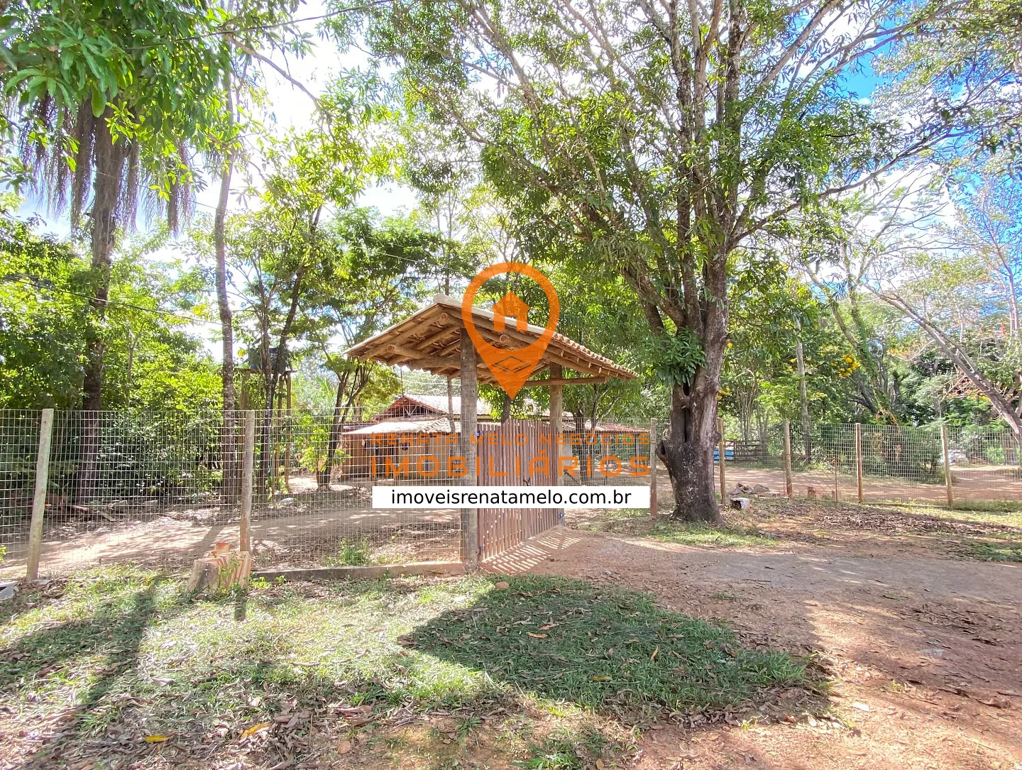 Casa rústica com sauna em 980 m² no Barreiro, Jaboticatubas