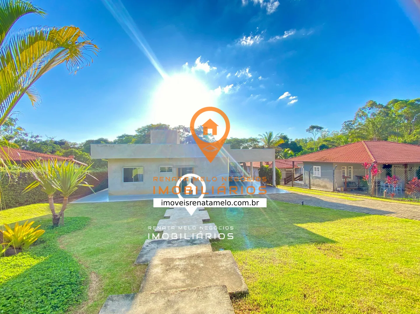 Casa de 216 m² com vista para a mata em condomínio fechado