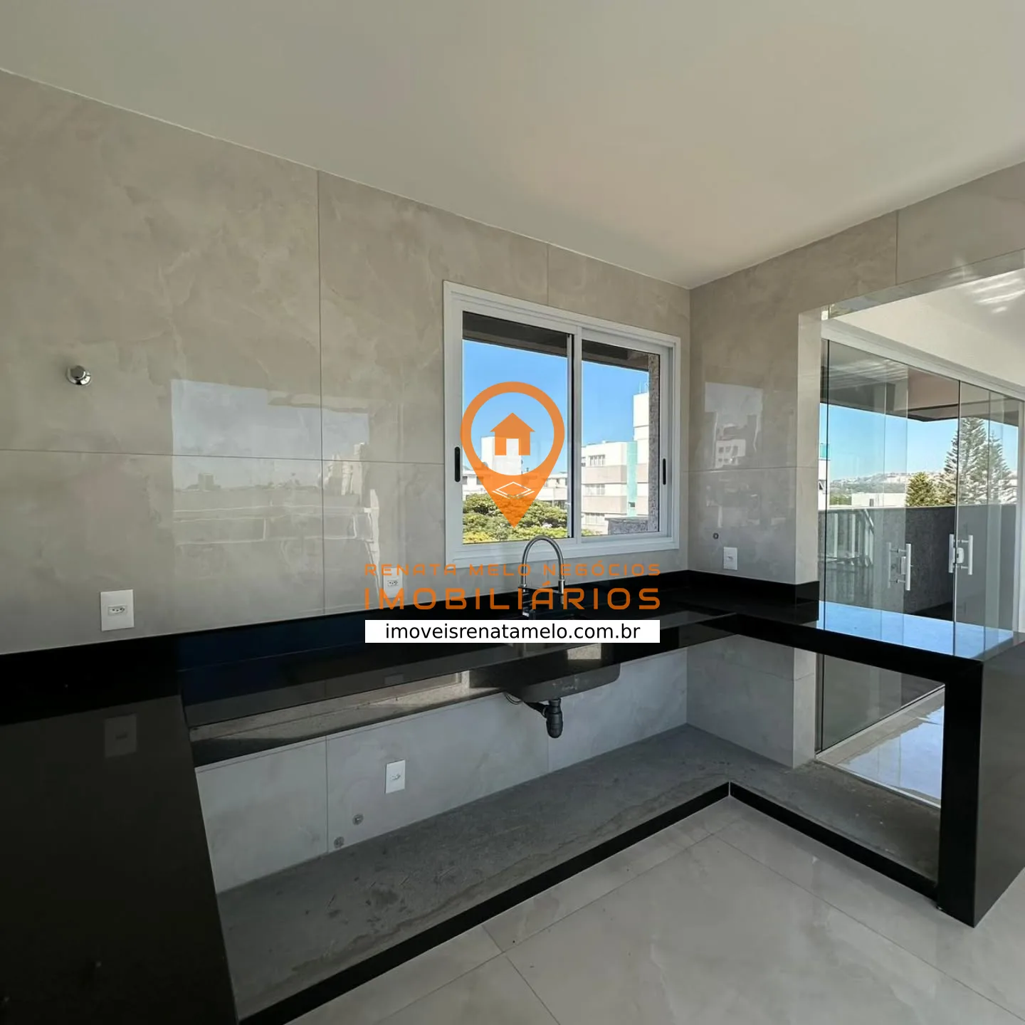 Cobertura de 262 m² com 4 quartos em Belo Horizonte