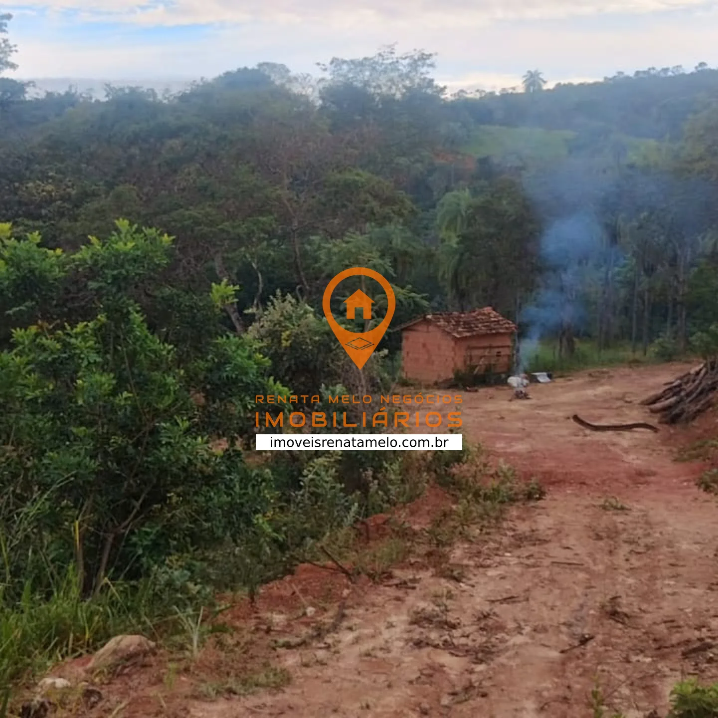 Terreno de 10 hectares com água a 10 km de Jaboticatubas