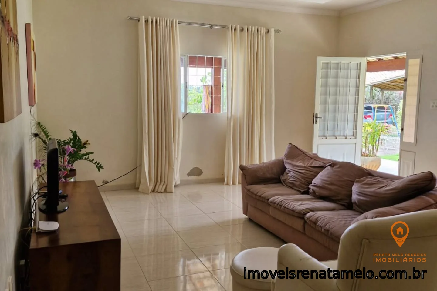 Casa com piscina aquecida no Condomínio Aldeia da Jaguara